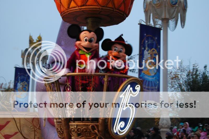 DisneylandParisday3099.jpg